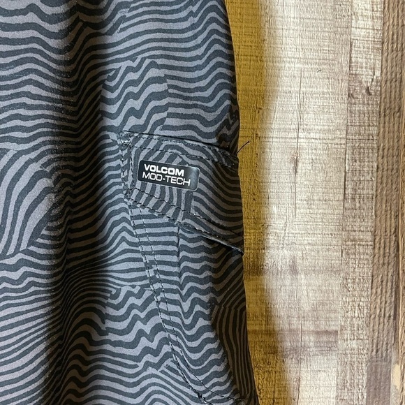 Volcom Mod Tech Board Shorts 27 Swim - Picture 4 of 5